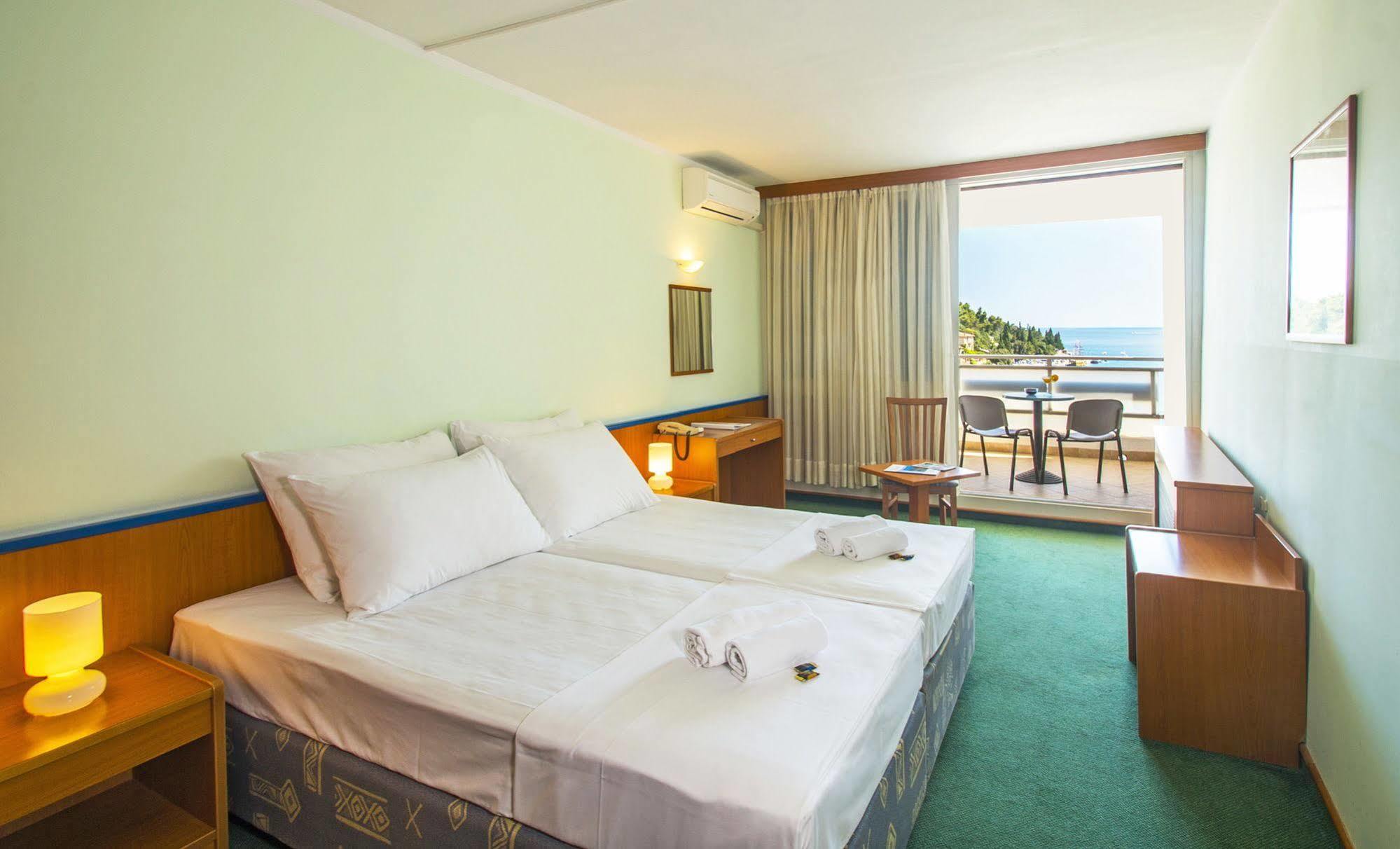 Hotel Amfora Рабац Екстер'єр фото